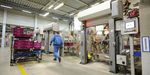 Puertas de alto rendimiento para manipulación de materiales de ASSA ABLOY. Para protección de máquinas 